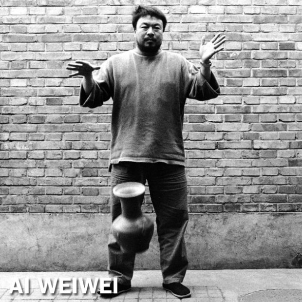 Ai-Weiwei-Dropping-A-Han-Dynasty-Urn